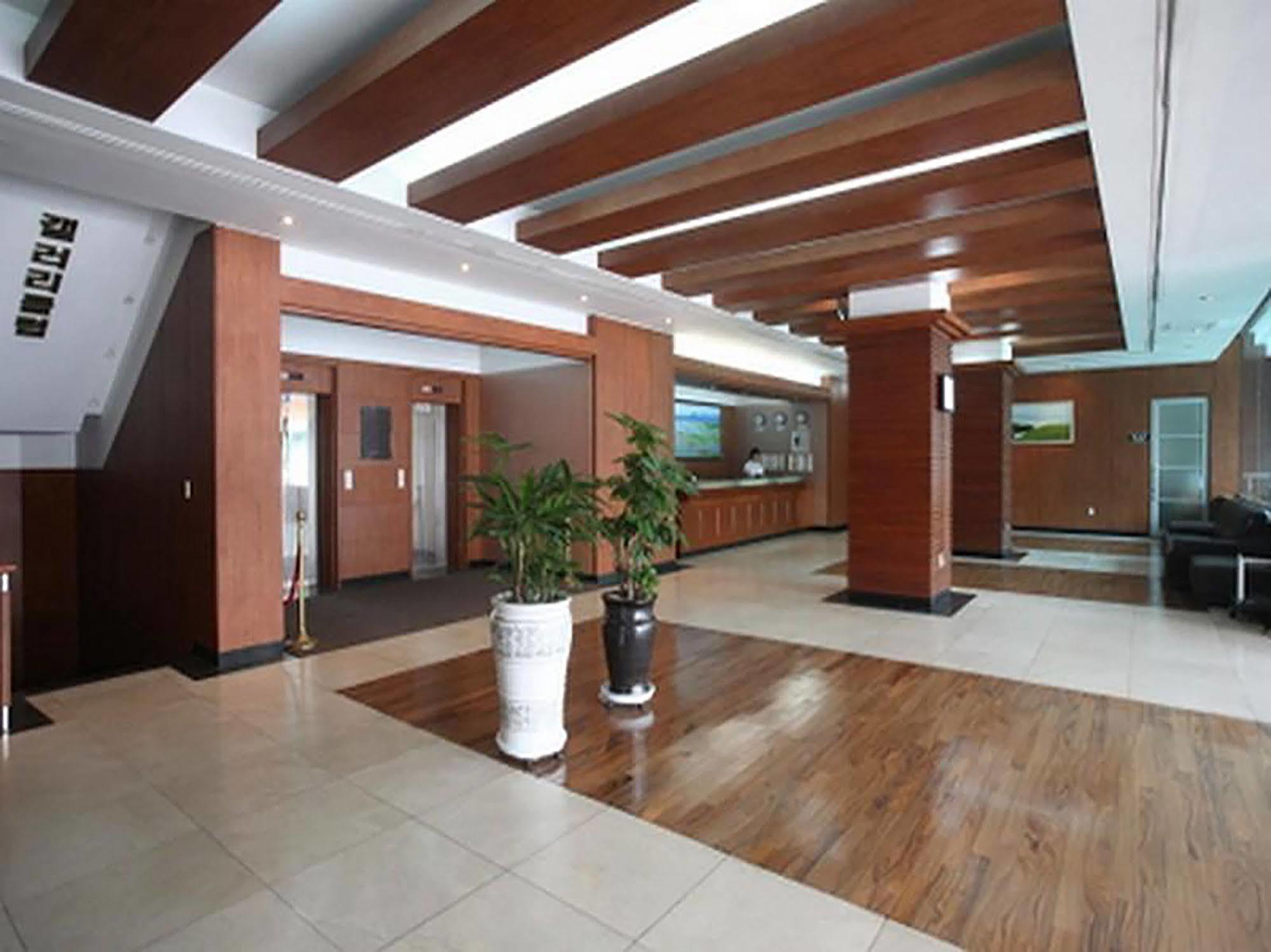 Suncheon Royal Tourist Hotel Esterno foto